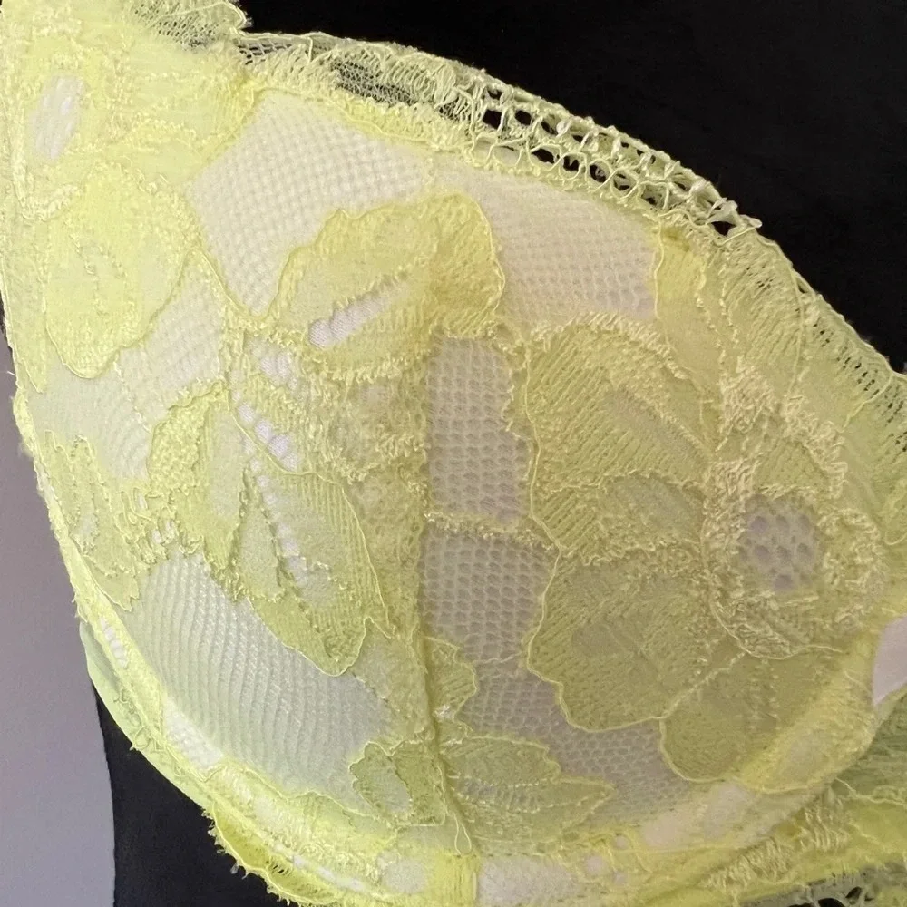 Victorias Secret  NWT Neon Yellow  Lightly Lined Lace-Cup Demi Bra Size 32C